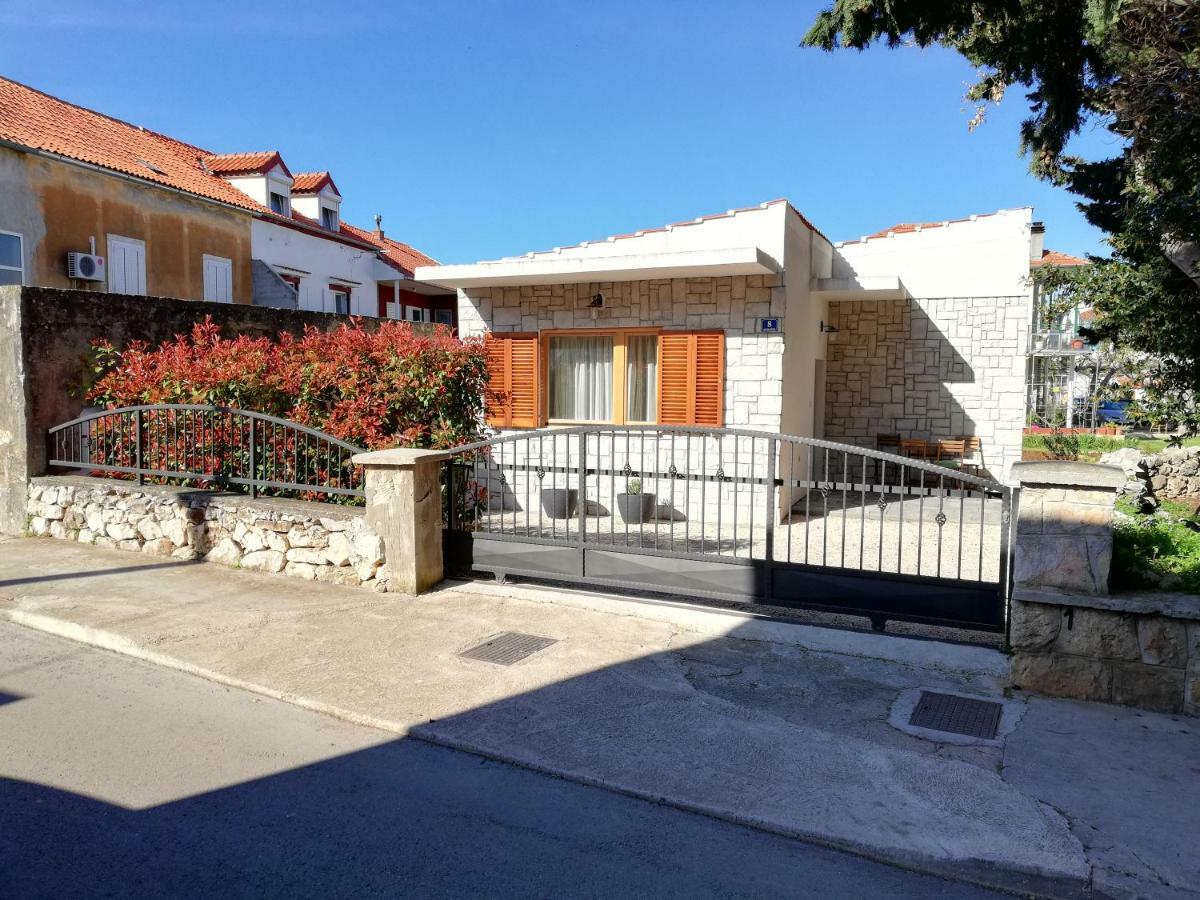 Villa Kod Male Gospe Tribalj Exterior foto
